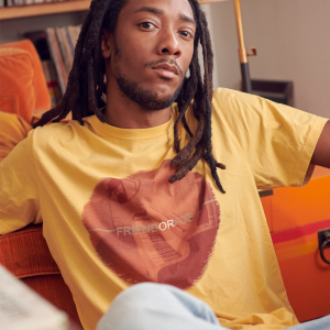 RED CIRCLE CREW NECK T-SHIRT